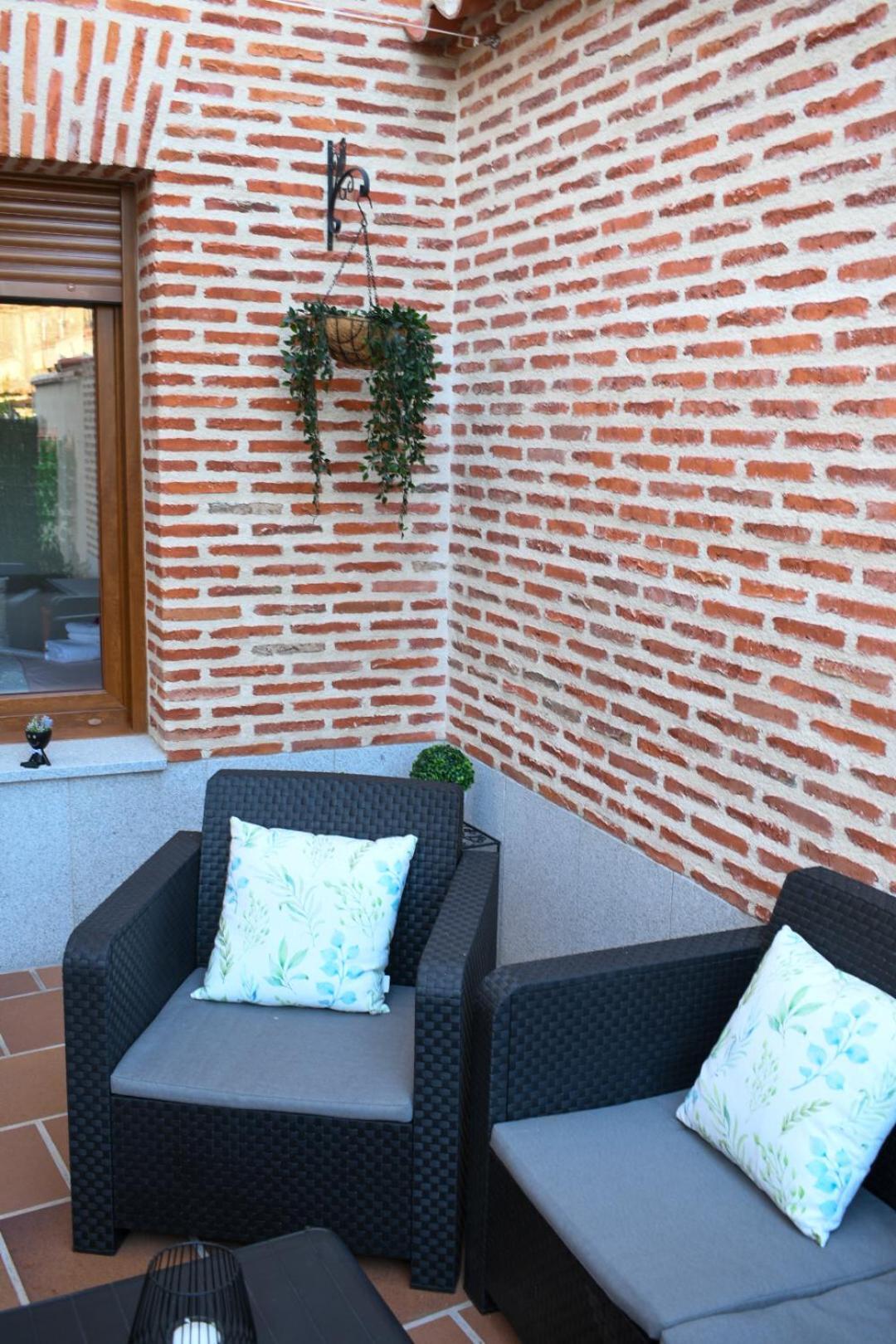 Casa Rural La Real Herreria Мадригал де лас Атлас Торес Екстериор снимка
